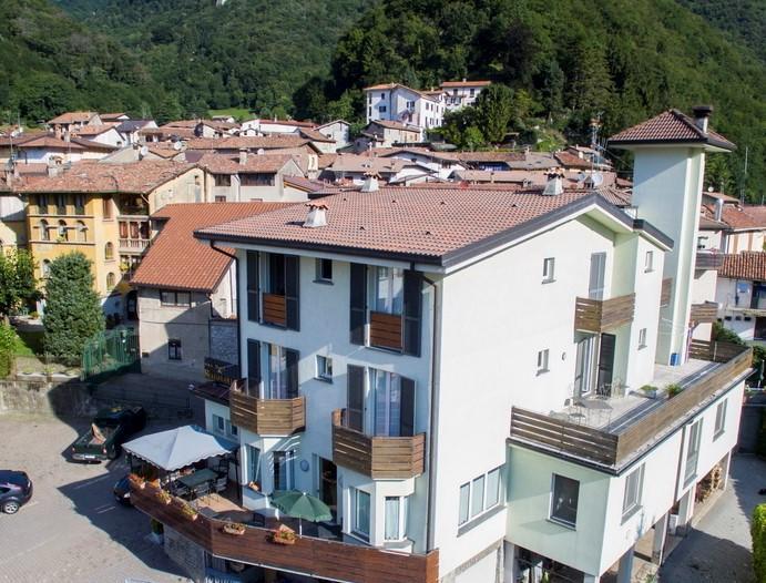 Hotel Sporting Club Ballabio Esterno foto