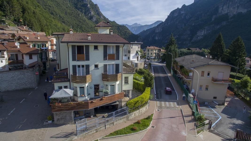 Hotel Sporting Club Ballabio Esterno foto