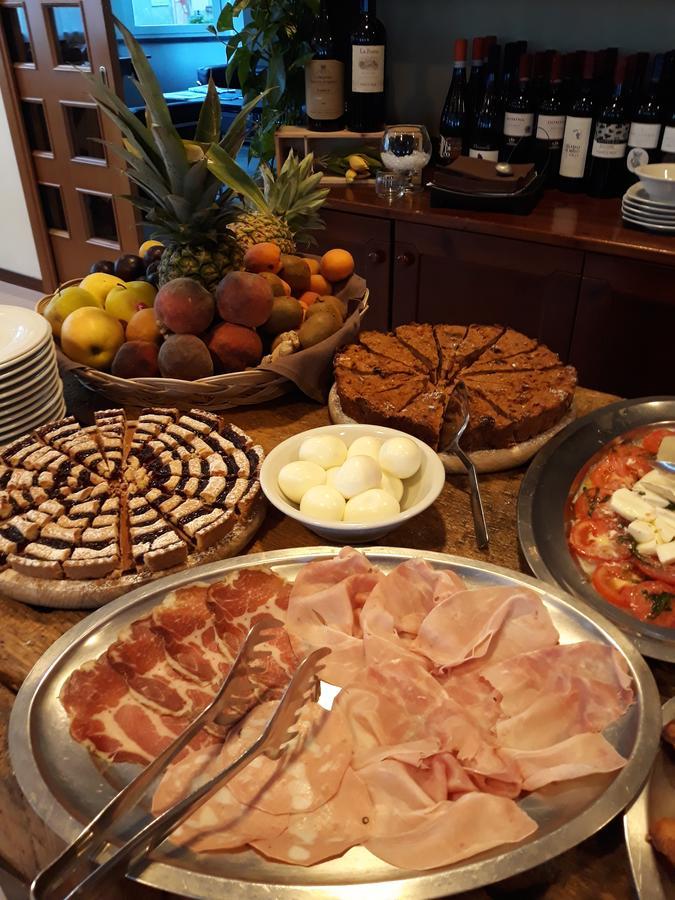 Hotel Sporting Club Ballabio Esterno foto